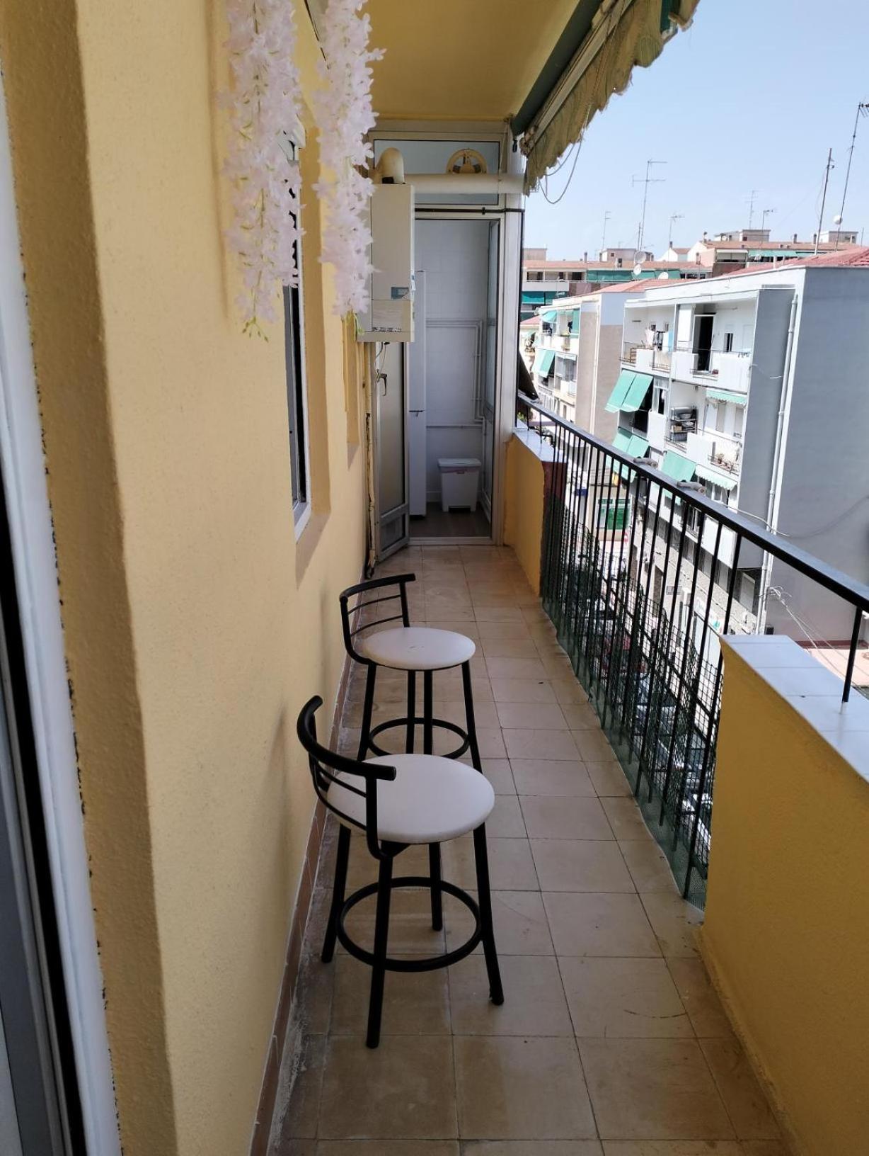Ricardo Hostal Apartamento 3 Habitaciones Alicante Eksteriør billede