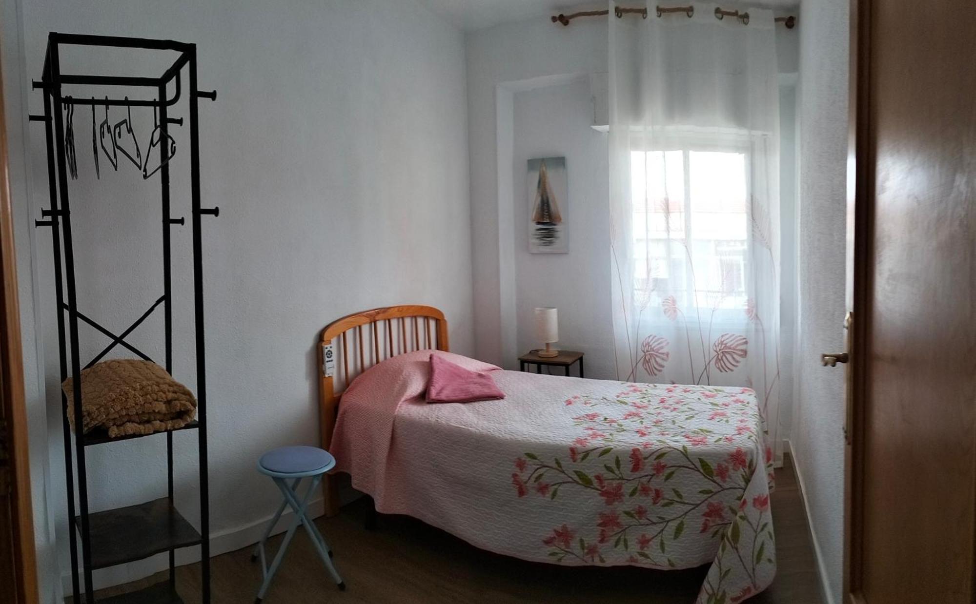Ricardo Hostal Apartamento 3 Habitaciones Alicante Eksteriør billede
