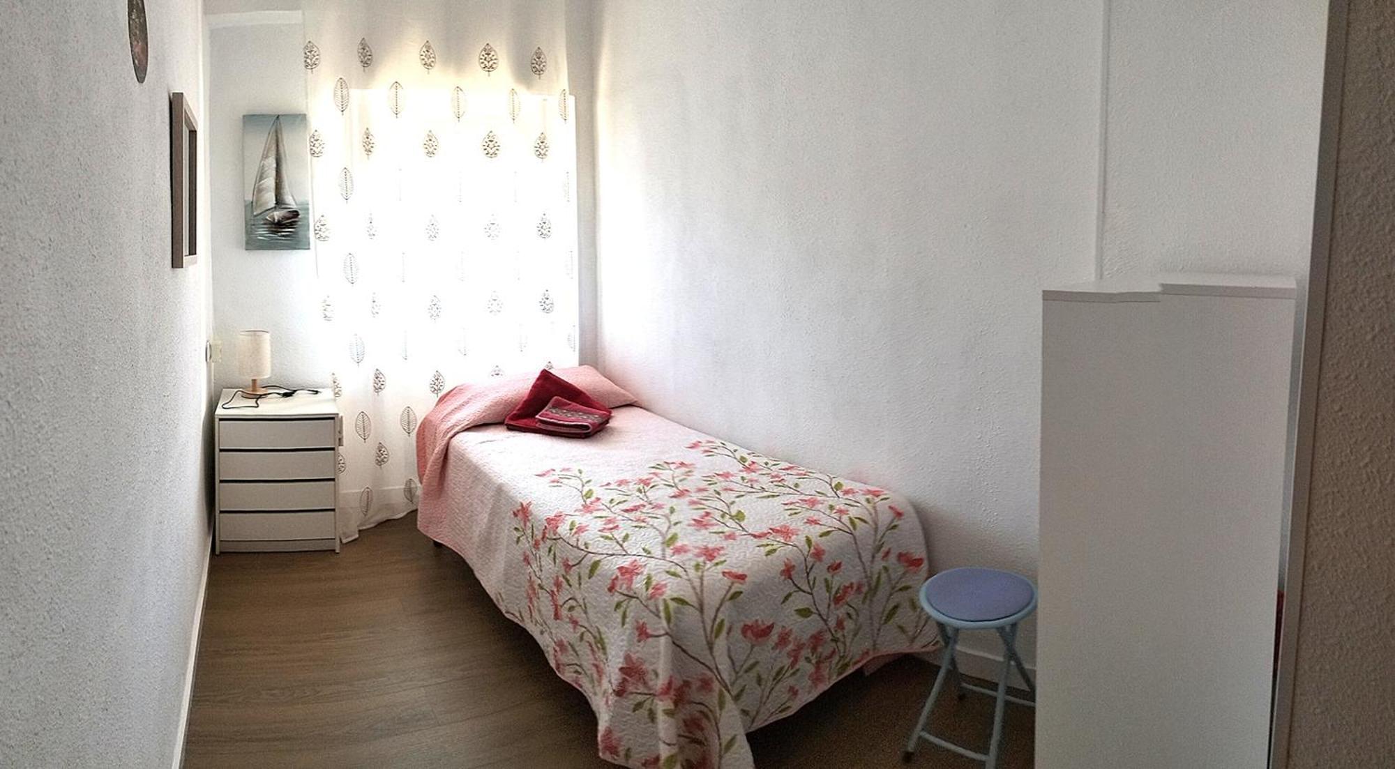 Ricardo Hostal Apartamento 3 Habitaciones Alicante Eksteriør billede